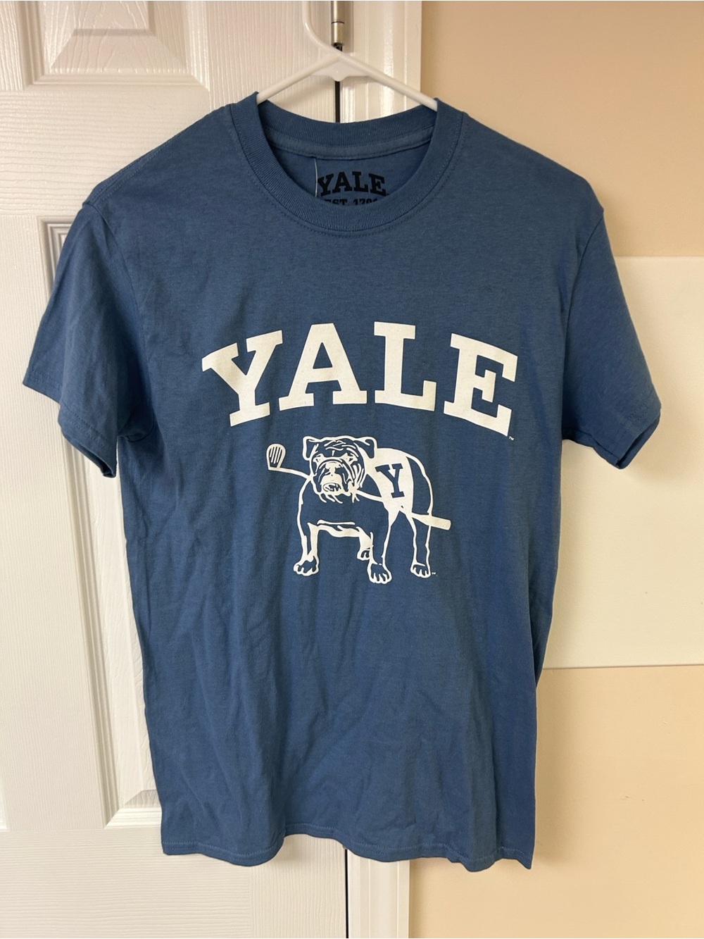 Yale University Bulldogs graphic t-shirt